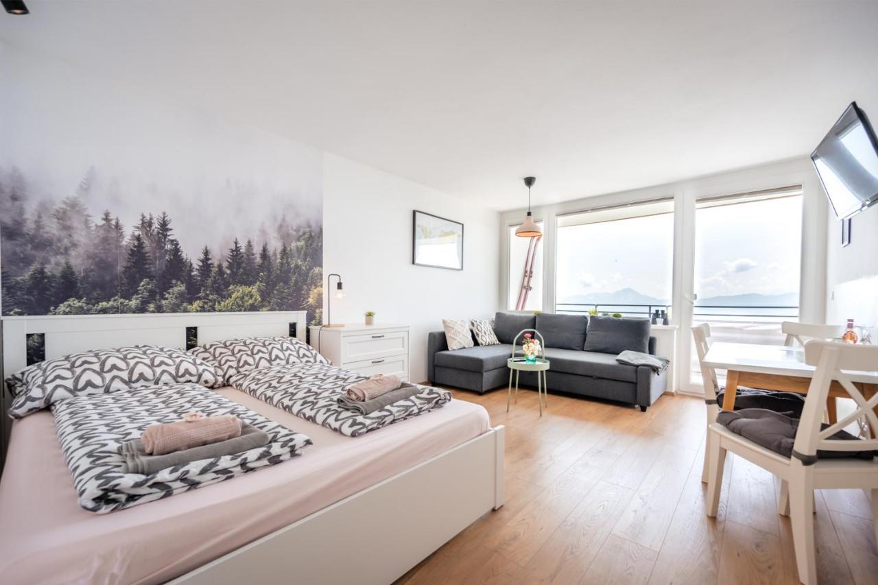 Mooki Mountain & Pool Gerlitzen Apartment Kanzelhohe Eksteriør billede